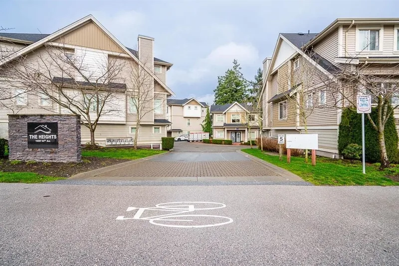 15 19097 64 AVENUE - photo 1 of 25