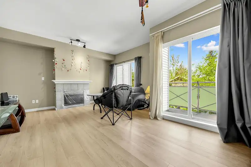 15 15133 29A AVENUE - photo 4 of 33