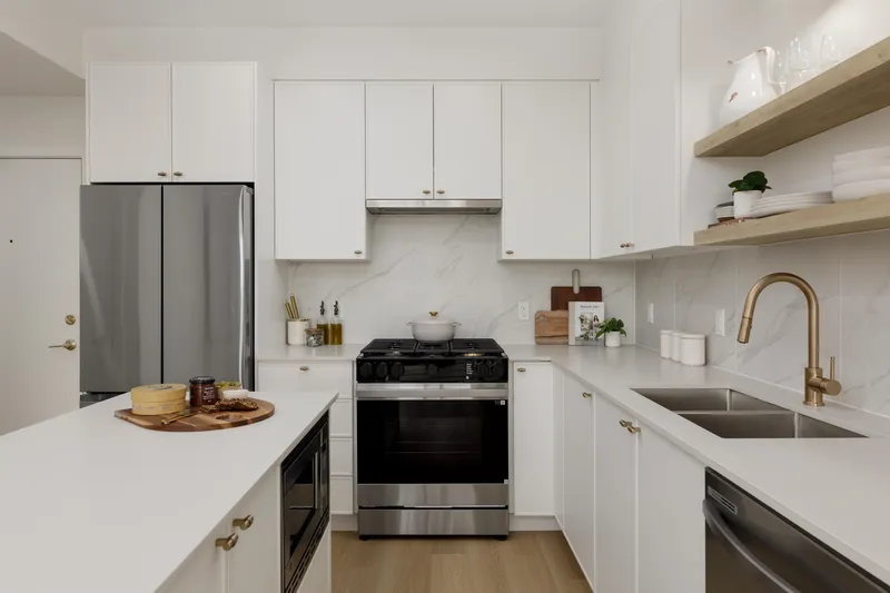 606 215 MCBAY LANE - photo 3 of 17