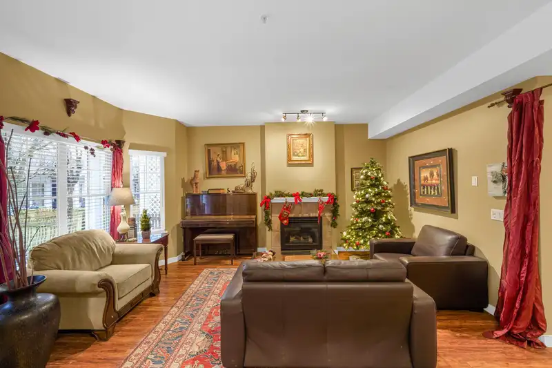 211 3000 RIVERBEND DRIVE - photo 2 of 27
