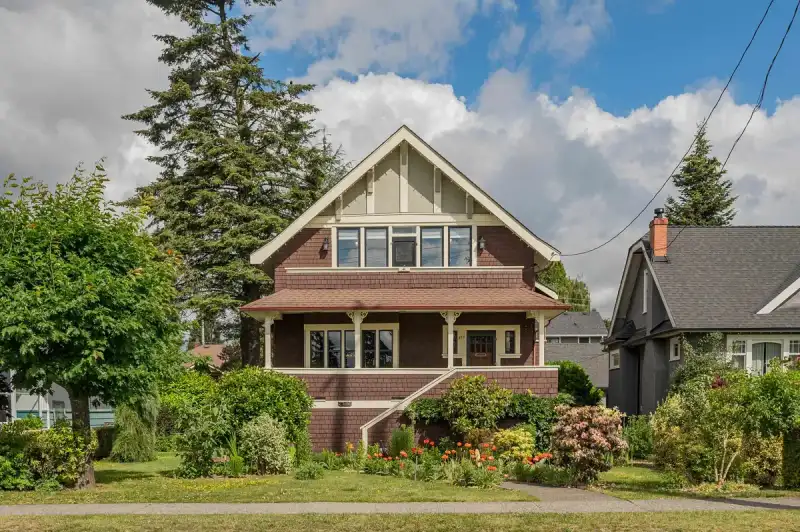 819 EIGHTH AVENUE - photo 1 of 40