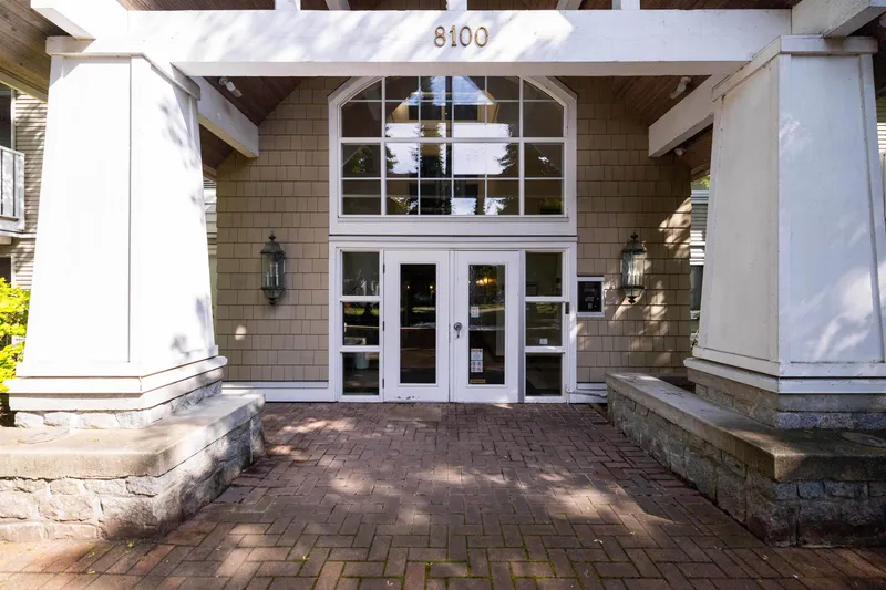 208 8100 JONES ROAD - photo 4 of 25