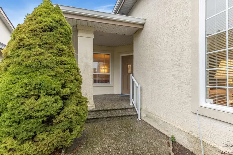 23 31450 SPUR AVENUE - photo 4 of 40