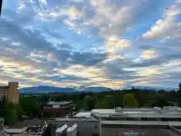 1008 615 BELMONT STREET - thumbnail 1