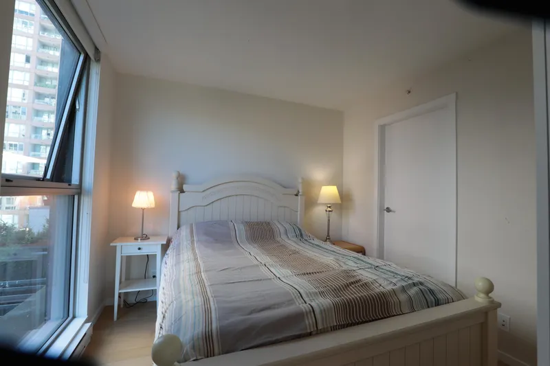 908 999 SEYMOUR STREET - photo 1 of 18