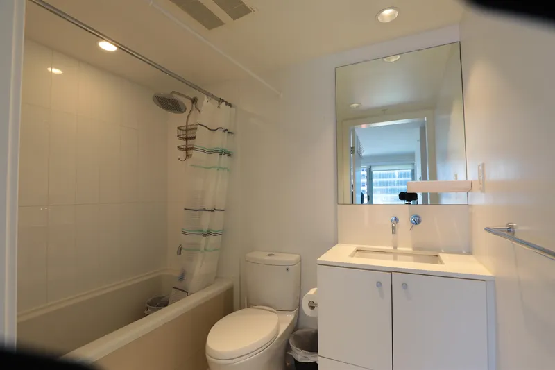 908 999 SEYMOUR STREET - photo 4 of 18