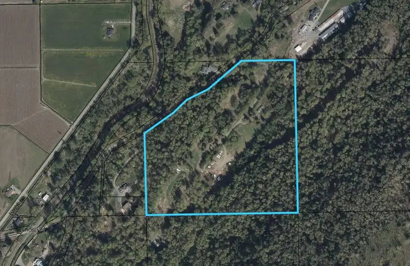 41320 OLD YALE ROAD - photo 1 of 8