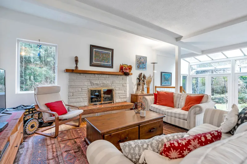 4890 THE DALE - photo 1 of 25