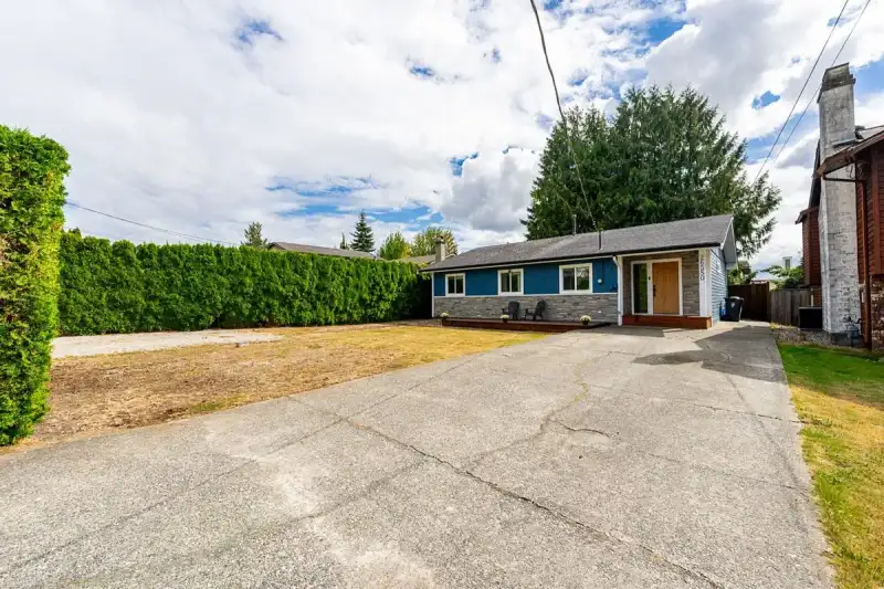 26550 28B AVENUE - photo 1 of 39