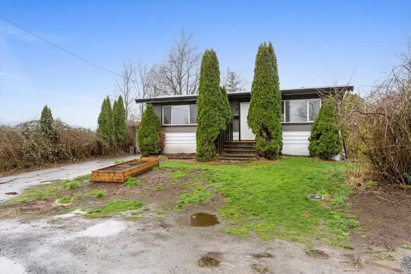 9122 HIEBERT STREET - photo 1 of 17