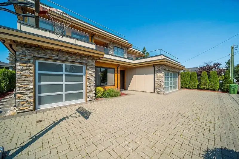9571 DIAMOND ROAD - photo 3 of 38