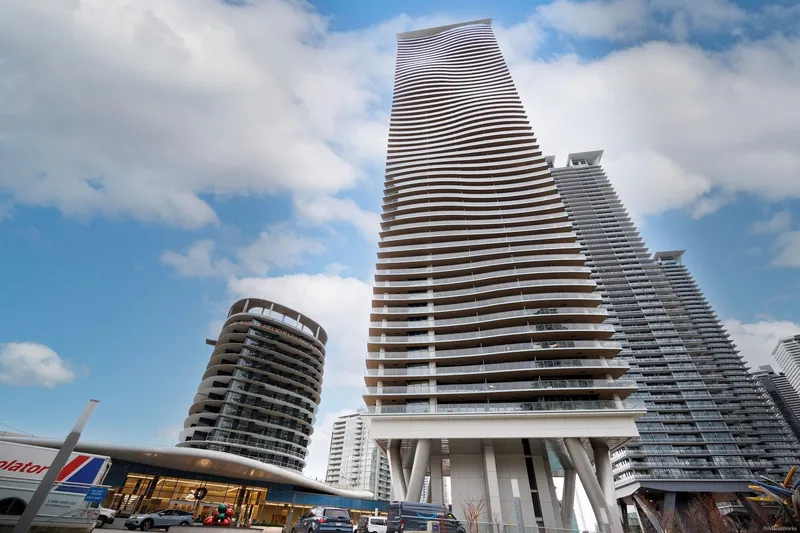 3901 4880 LOUGHEED HIGHWAY - photo 1 of 21