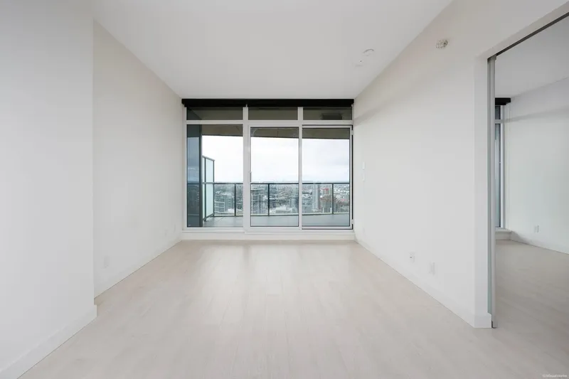 3901 4880 LOUGHEED HIGHWAY - photo 2 of 21