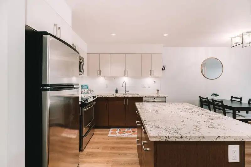 303 85 EIGHTH AVENUE - photo 3 of 34