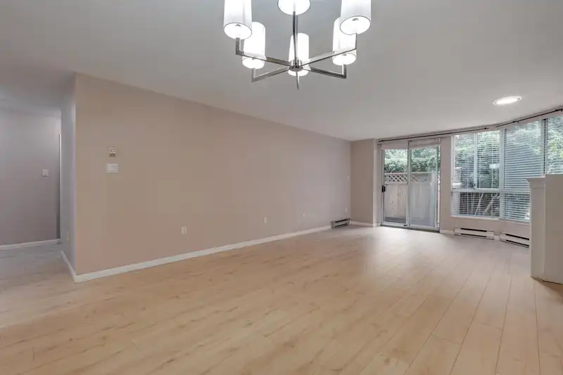 102 1245 QUAYSIDE DRIVE - photo 4 of 31