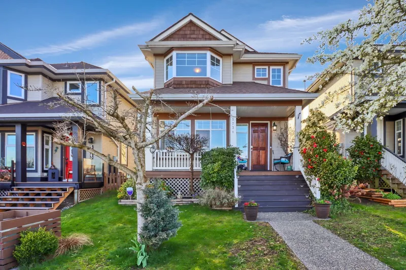 5731 148B STREET - photo 1 of 25