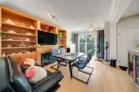 5731 148B STREET - thumbnail 2