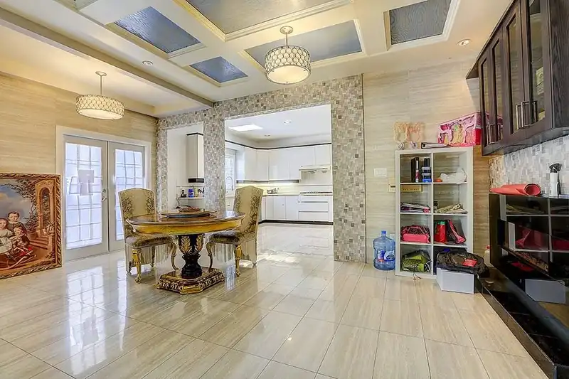 5508 CORNWALL DRIVE - photo 4 of 22