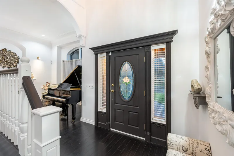 887 RIVERSIDE DRIVE - photo 4 of 25