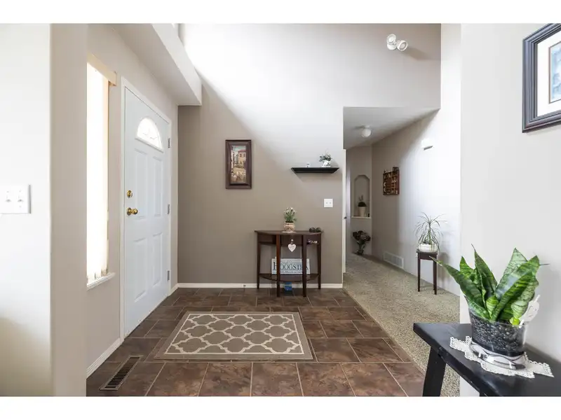 21930 46 AVENUE - photo 4 of 40