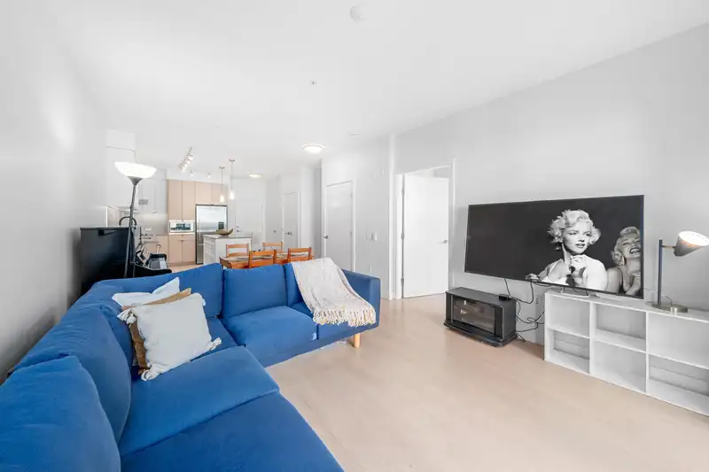 317 3205 MOUNTAIN HIGHWAY - photo 1 of 40