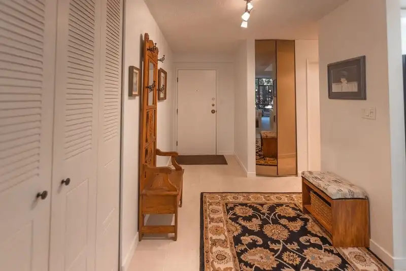 113 4101 YEW STREET - photo 4 of 40