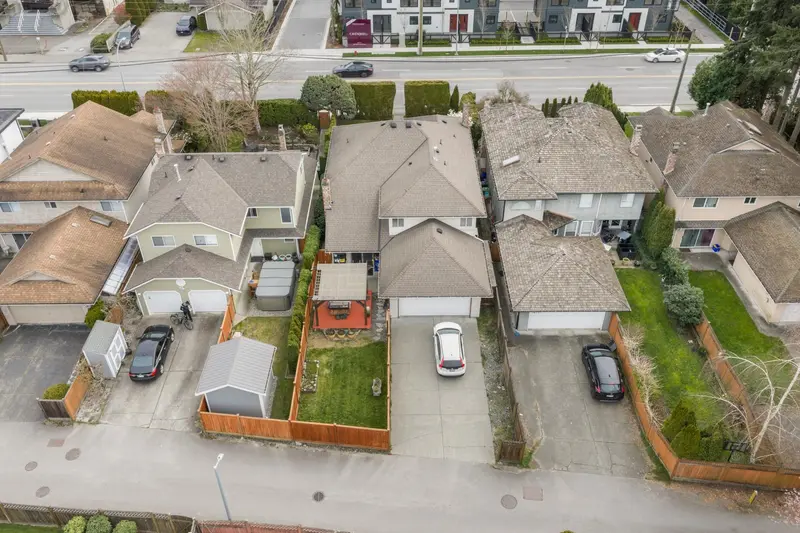 10135 NO. 1 ROAD - photo 2 of 25