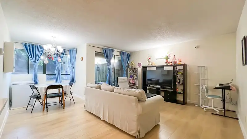 L2 1026 QUEENS AVENUE - photo 4 of 21