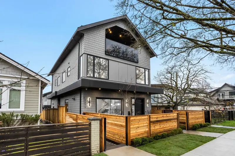 2 3275 GRAVELEY STREET - photo 2 of 25