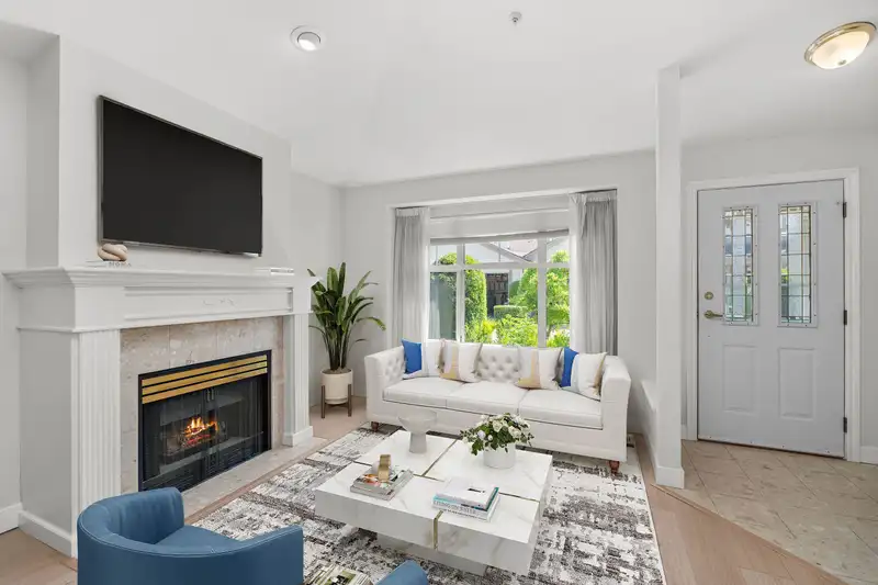 37 20751 87 AVENUE - photo 2 of 40