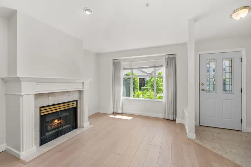 37 20751 87 AVENUE - photo 3 of 40