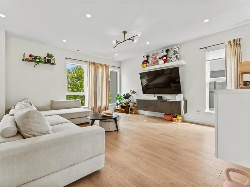 66 3597 MALSUM DRIVE - photo 1 of 25