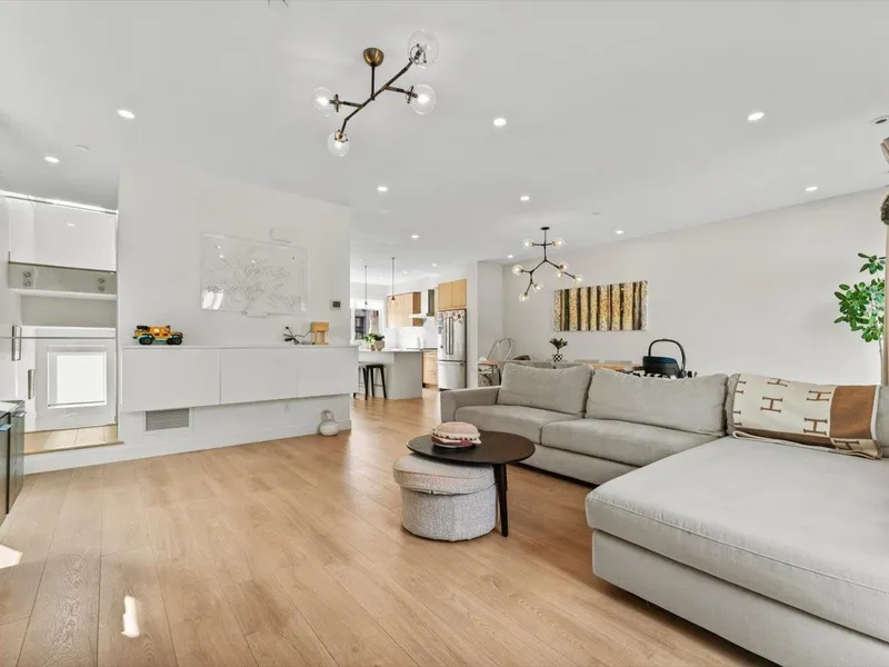 66 3597 MALSUM DRIVE - photo 3 of 25