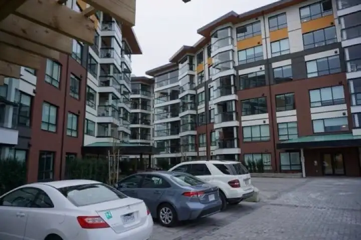 507 11641 227 STREET - photo 2 of 21