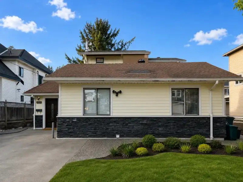 14115 110 AVENUE - photo 1 of 33
