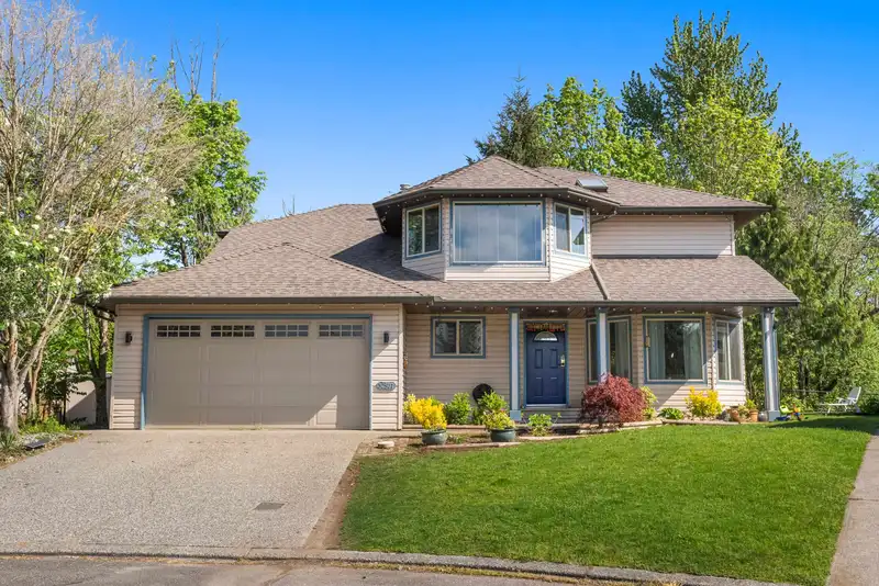 32507 QUALICUM PLACE - photo 1 of 40