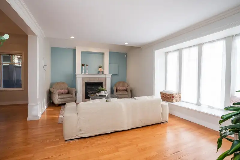 A 5161 45 AVENUE - photo 2 of 35