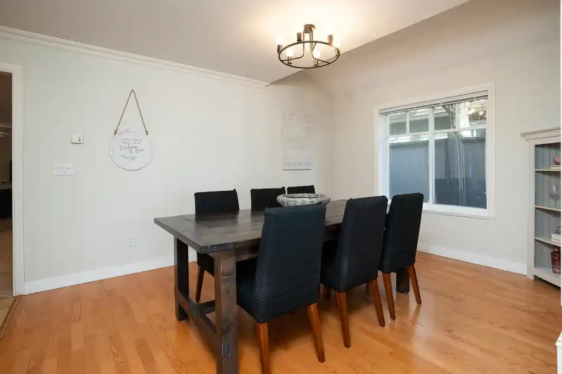 A 5161 45 AVENUE - photo 3 of 35