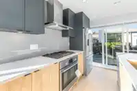 1007 W 58TH AVENUE - thumbnail 3