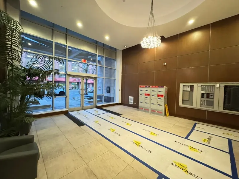 1803 2978 GLEN DRIVE - photo 4 of 24