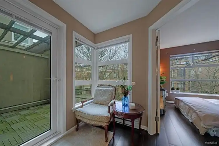313 2181 W 12TH AVENUE - photo 4 of 11