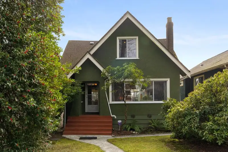 2146 E 7TH AVENUE - photo 1 of 31