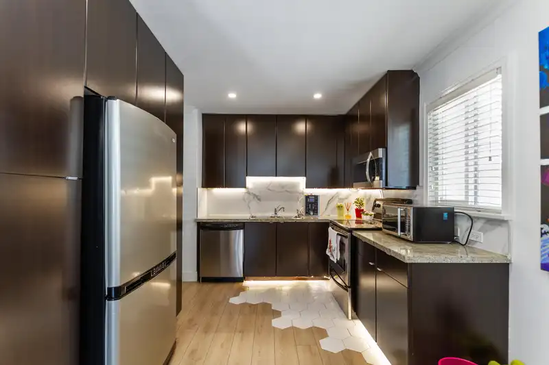 136 E 45TH AVENUE - photo 4 of 20