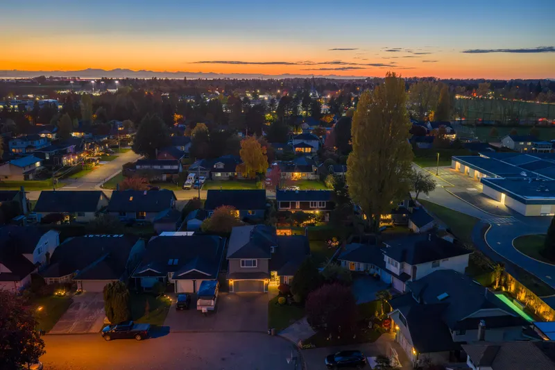 4583 AURORA COURT - photo 1 of 25