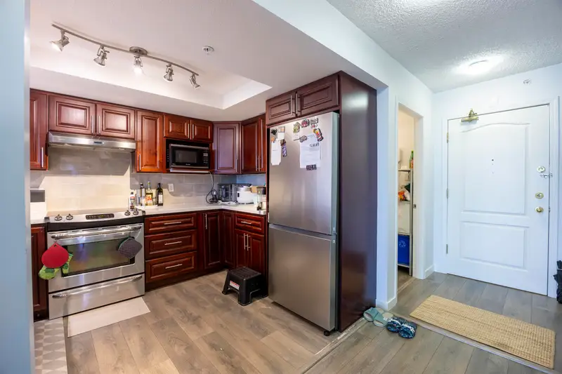 1004 1190 PIPELINE ROAD - photo 2 of 20