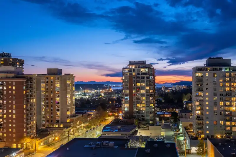 1005 1515 EASTERN AVENUE - photo 1 of 29