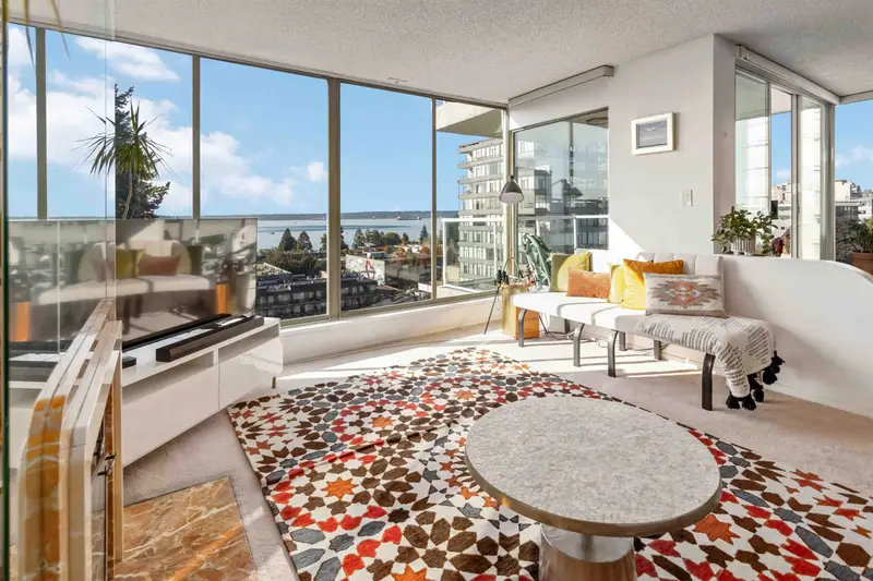 802 1455 DUCHESS AVENUE - photo 2 of 25