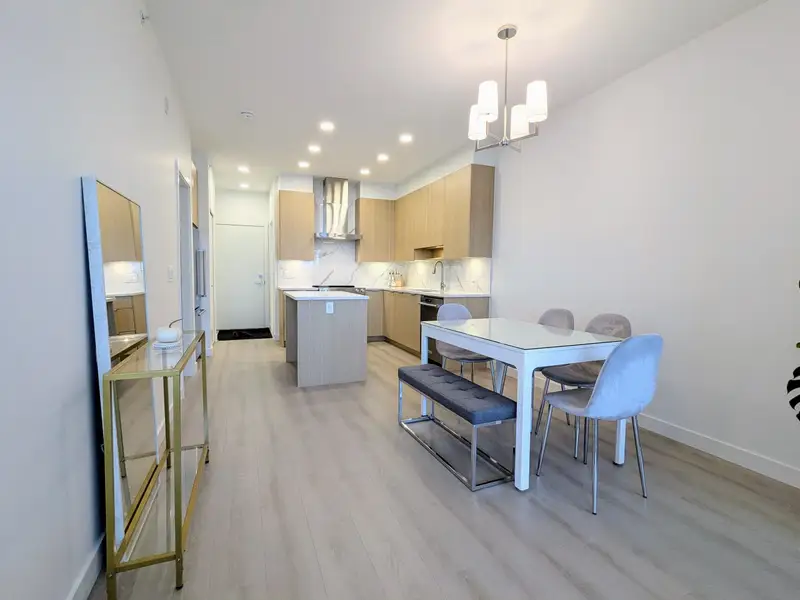 406 7799 17TH STREET - photo 4 of 25