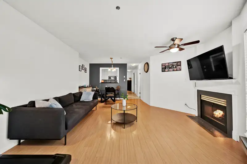 211 6939 GILLEY AVENUE - photo 3 of 12