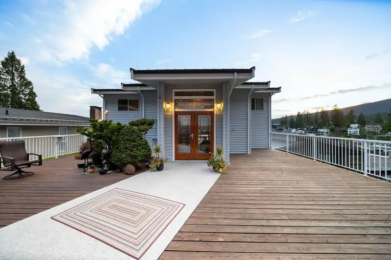 4705 BELCARRA BAY ROAD - photo 4 of 40